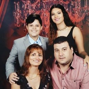 Meet your Posher, Evelyn